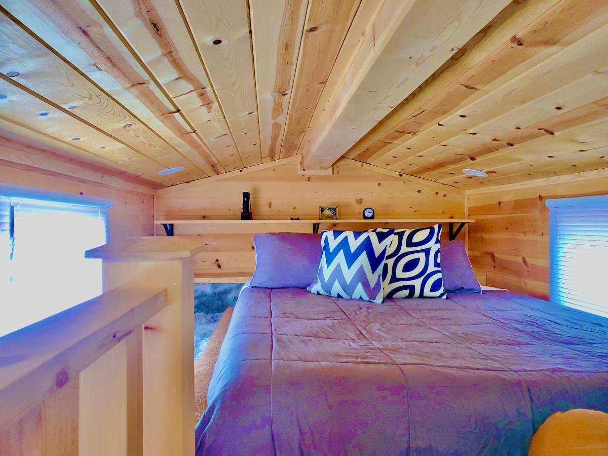 Cute Sedona Green-Certified Cedar Tiny Home Коттонвуд Экстерьер фото